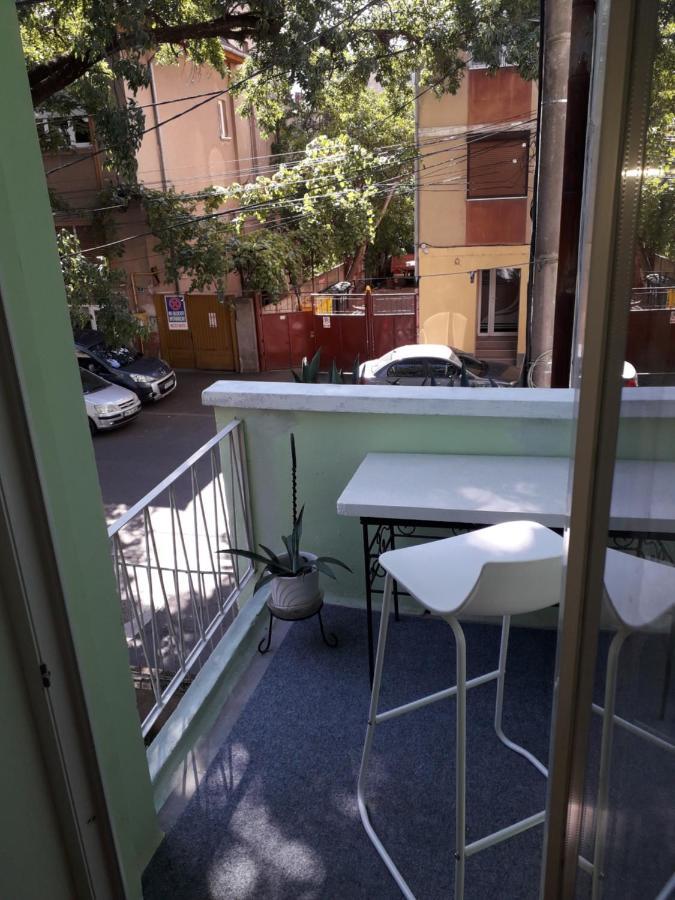 Cozy, Central 1-Bedroom Apartment In Timisoara, Romania Exterior photo